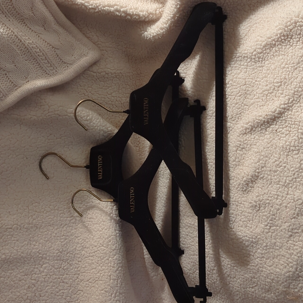COPY - 3 Valentino velvet hangers